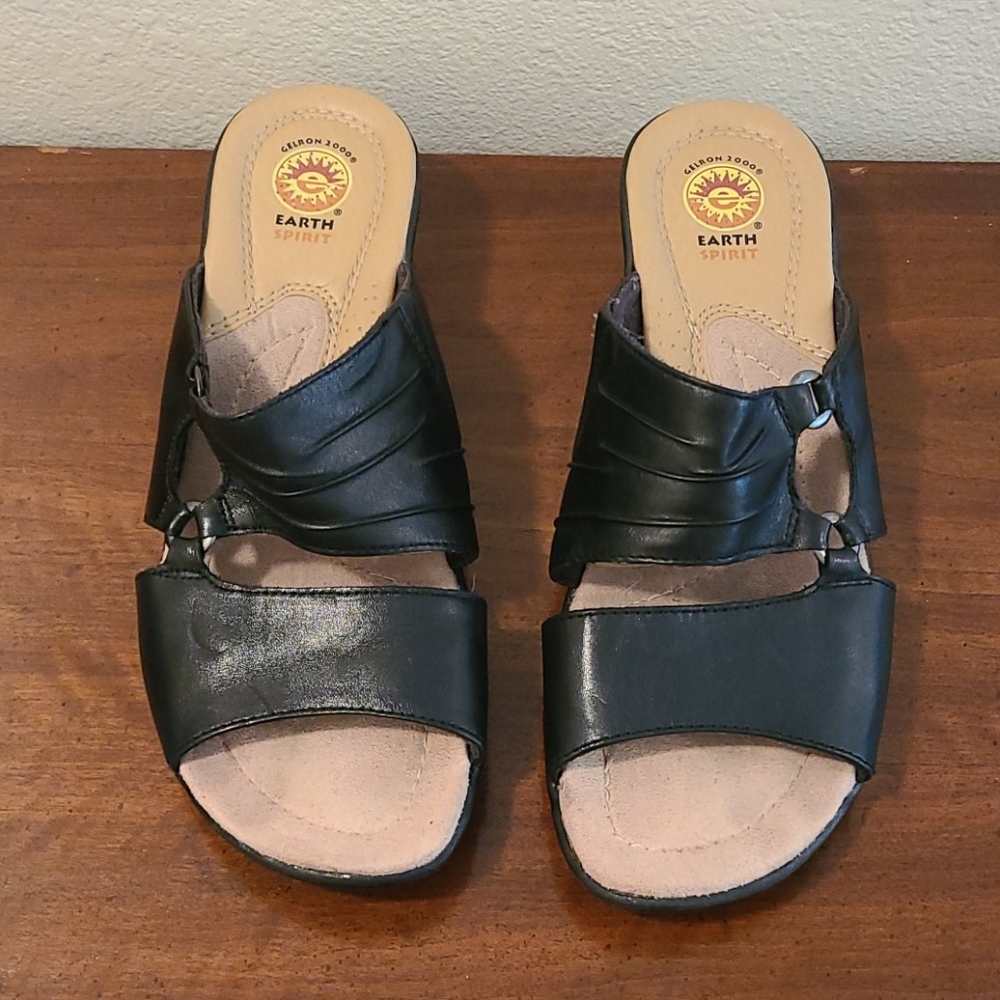 Earth Spirit Black Sandals